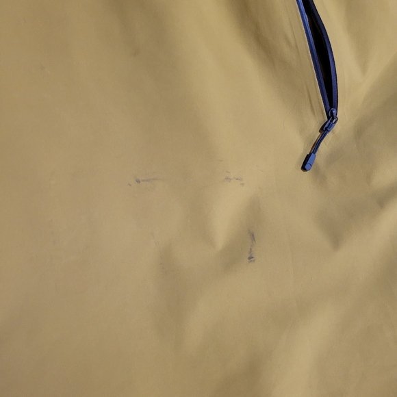 Mountain hardware gortex jacket - Picture 7 of 7